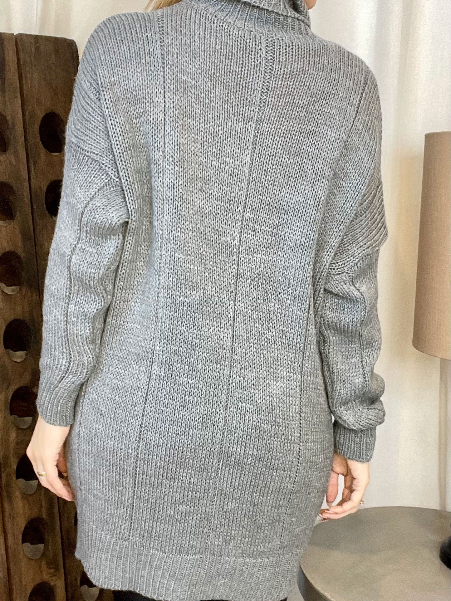 Masina - Stickad klänning med turtleneck